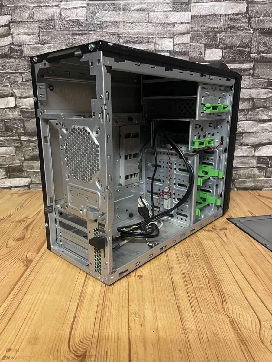 Acer Veriton M-ATX Case**DvD rom included**Empty Case