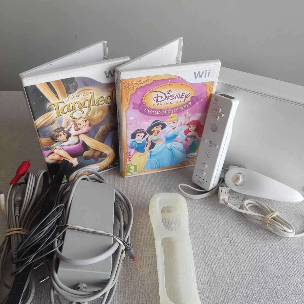 Nintendo Wii Console +Games bundle