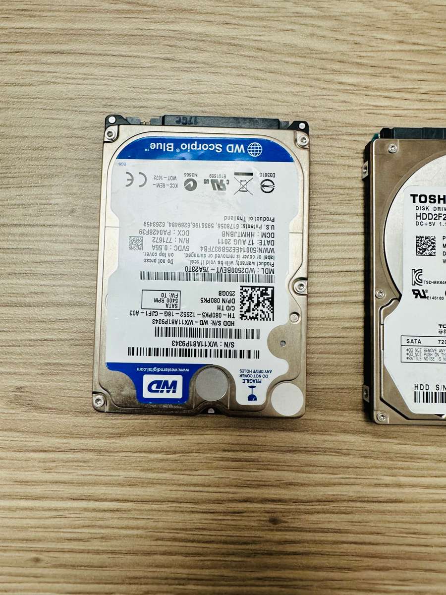3x 250GB Laptop Drives ***100% Health***