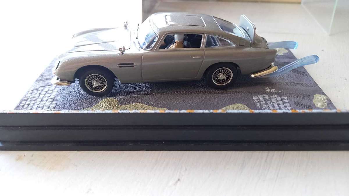 007 Aston Martin DB5 - Thunderball