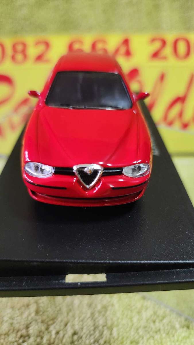Alfa Romeo 156 by Universal Hobbies
