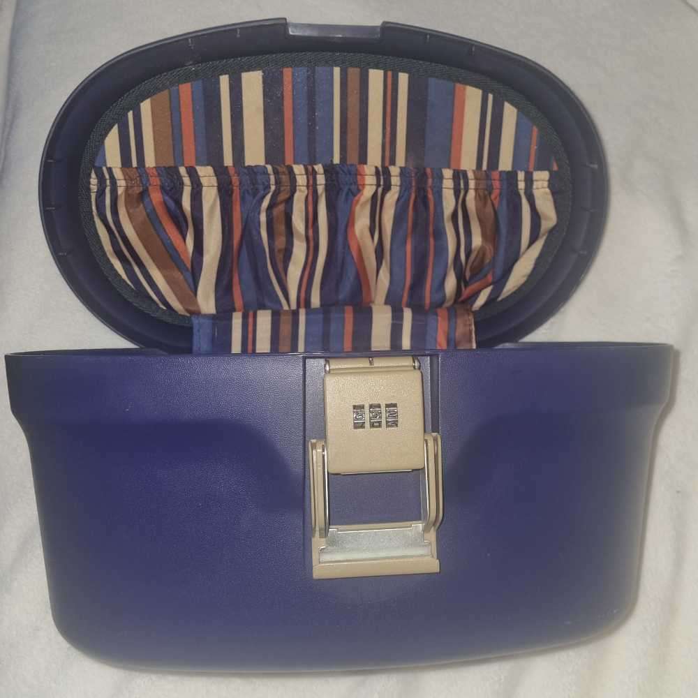 Vanity Case