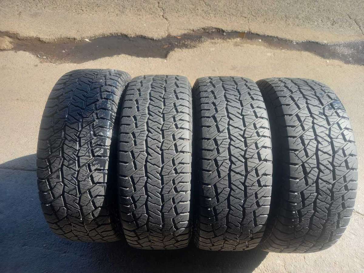 265/65/17 Hankook Dinapro AT2.