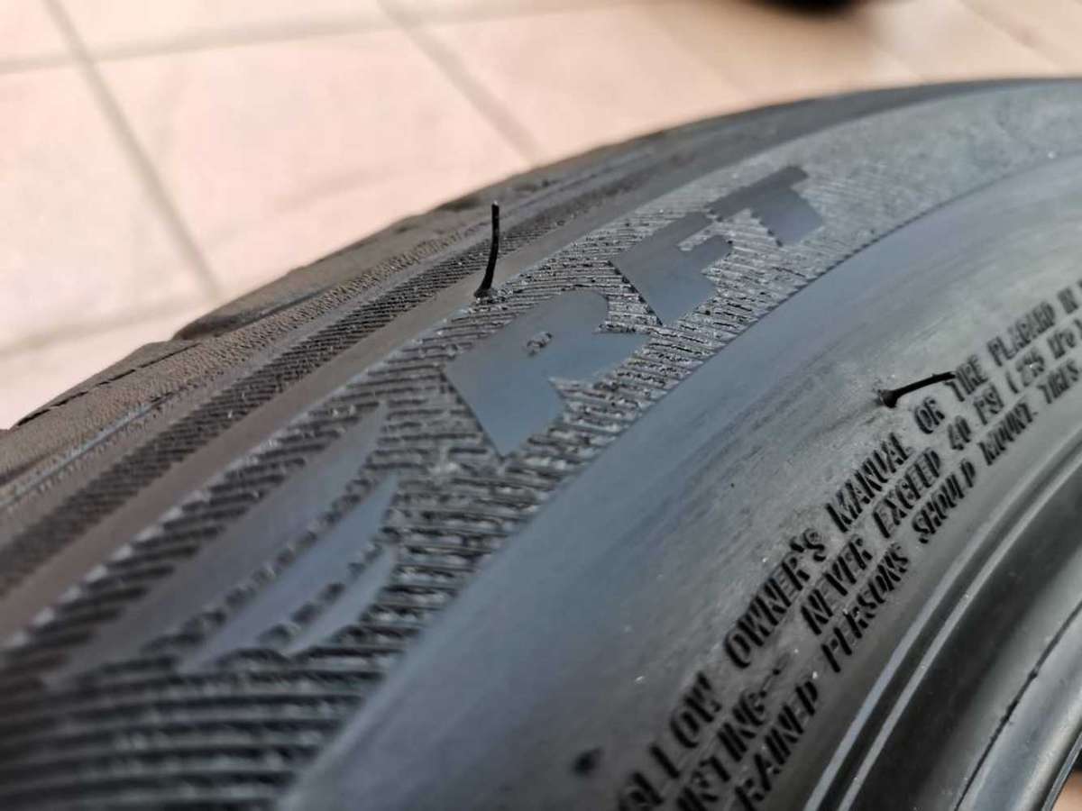 225/50/18 Runflat used tyres. 80% life