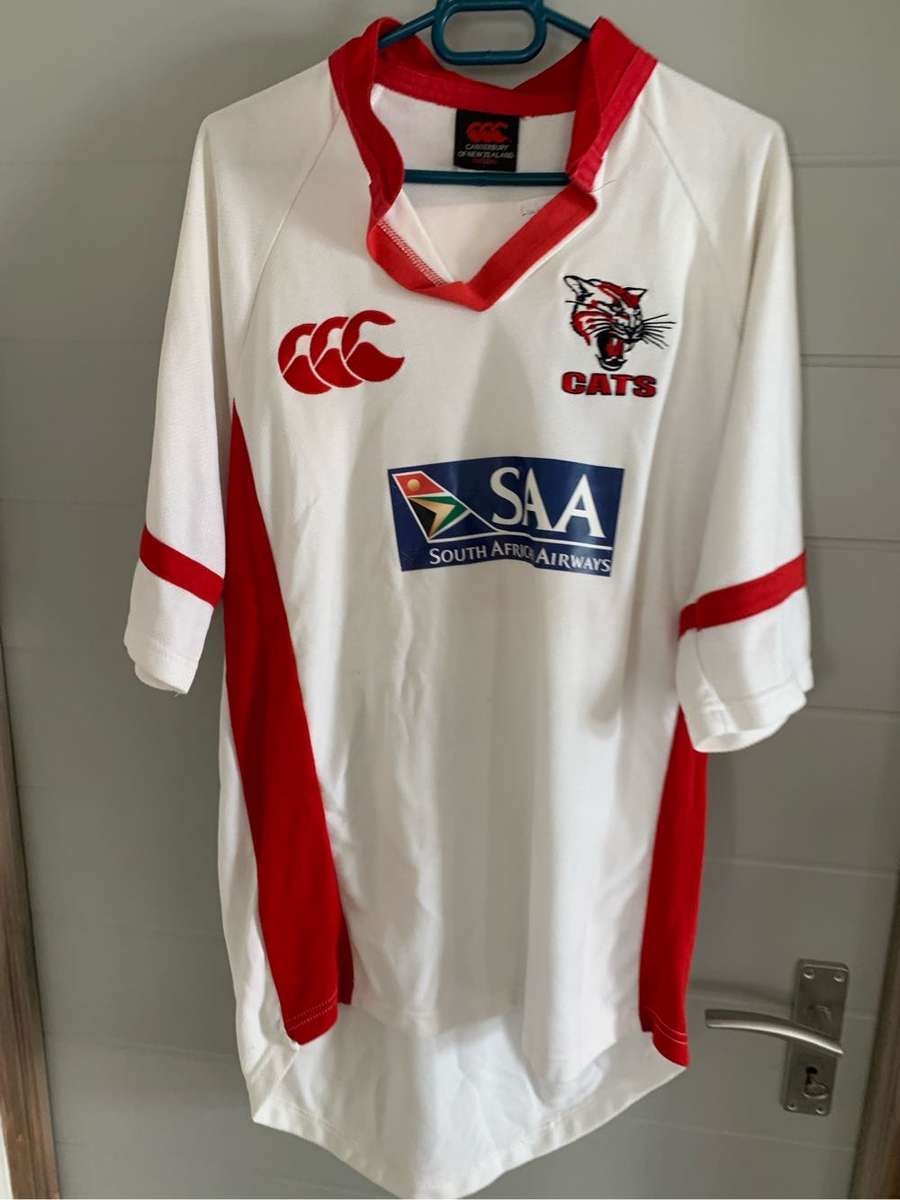 Lukas van Biljon cats rugby jersey