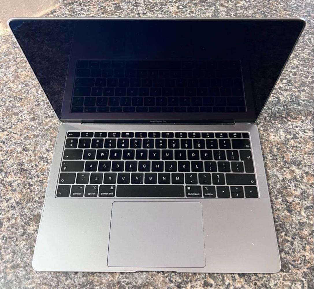 MacBook