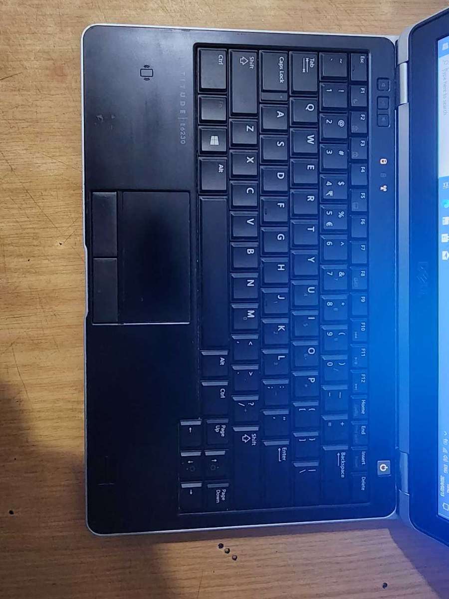 DELL LATITUDE E6230 i5 3rd GEN ULTRA BOOK LAPTOP FOR SALE!!!! READ AD