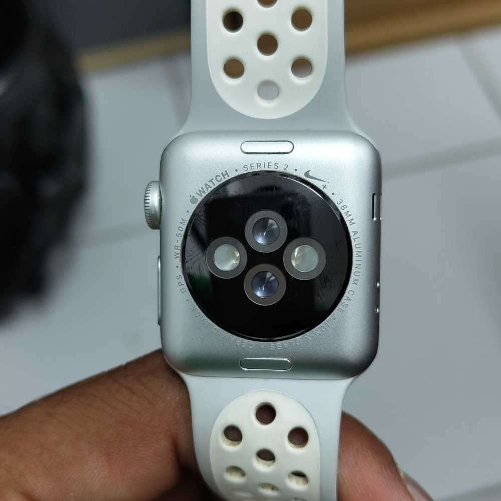 Apple watch series 2 40mm Silver (Pre Owned)