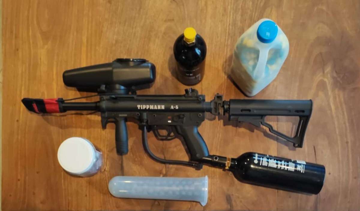 Tippmann A-5 Paintball gun & accessories