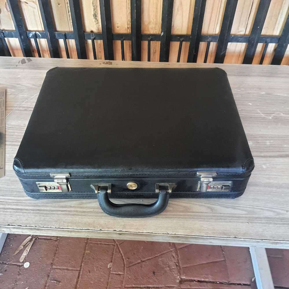 Old briefcase stil in mint condition