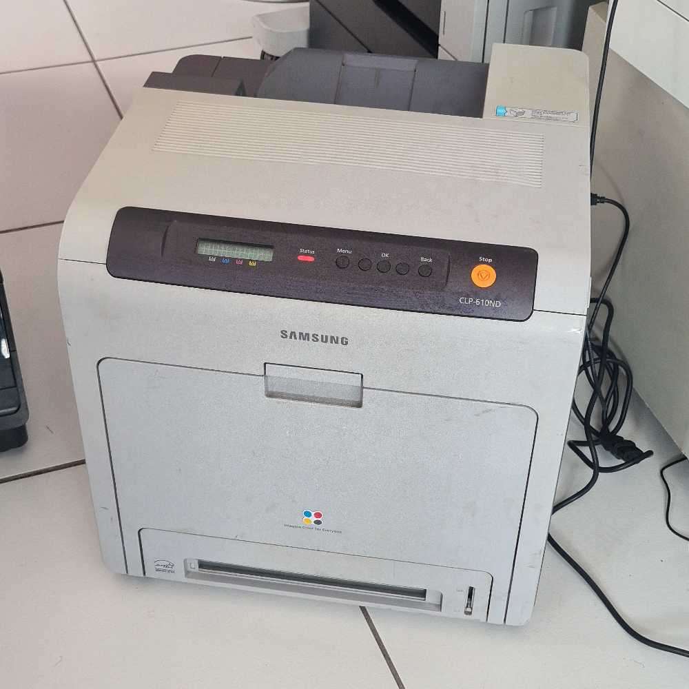 Industrial (Switching on) Samsung CLP-610ND Lazer jet color printer (to fix).