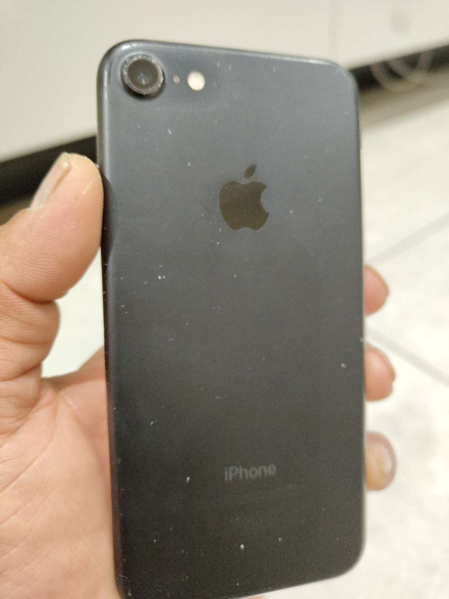 iPhone 7 32GB black (Pre Owned)
