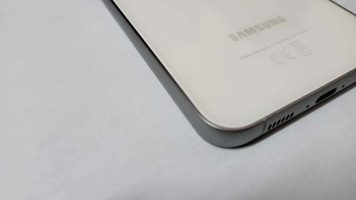 Samsung Galaxy S23fe - No Reserve!