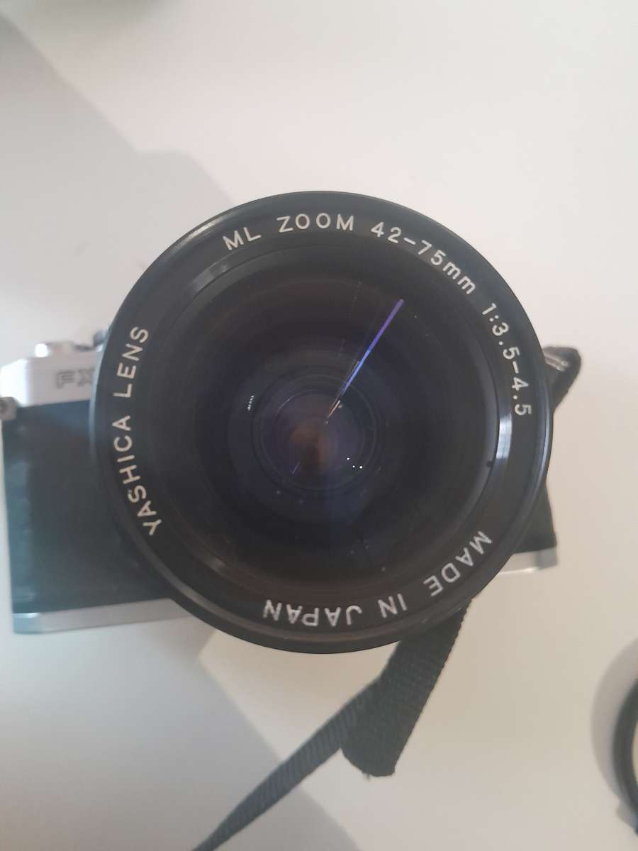 Vintage Yashica FX-D Quartz