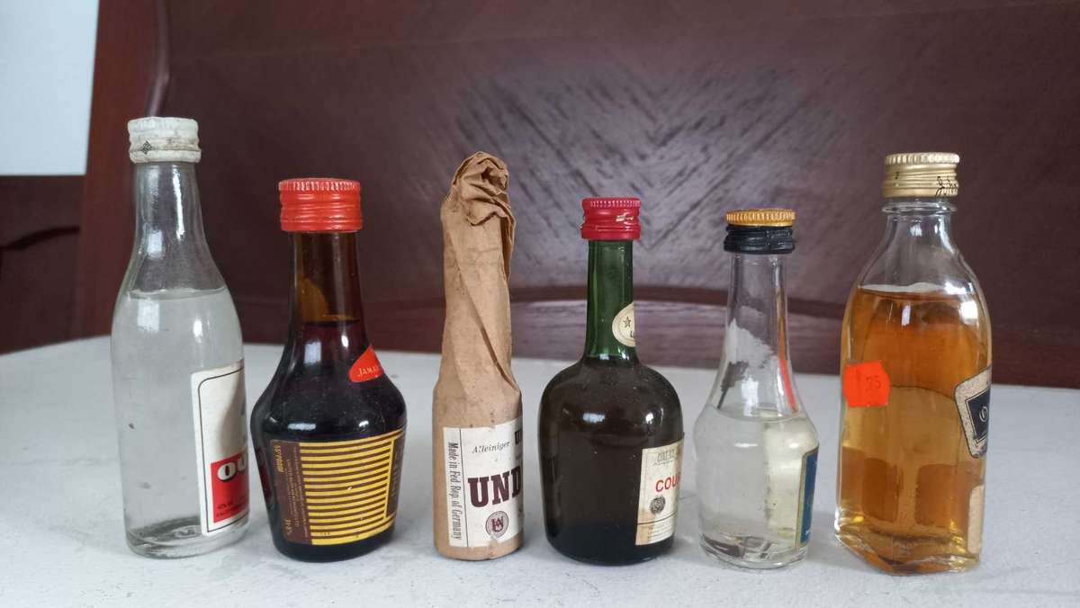 Vintage bar accessories miniature bottles