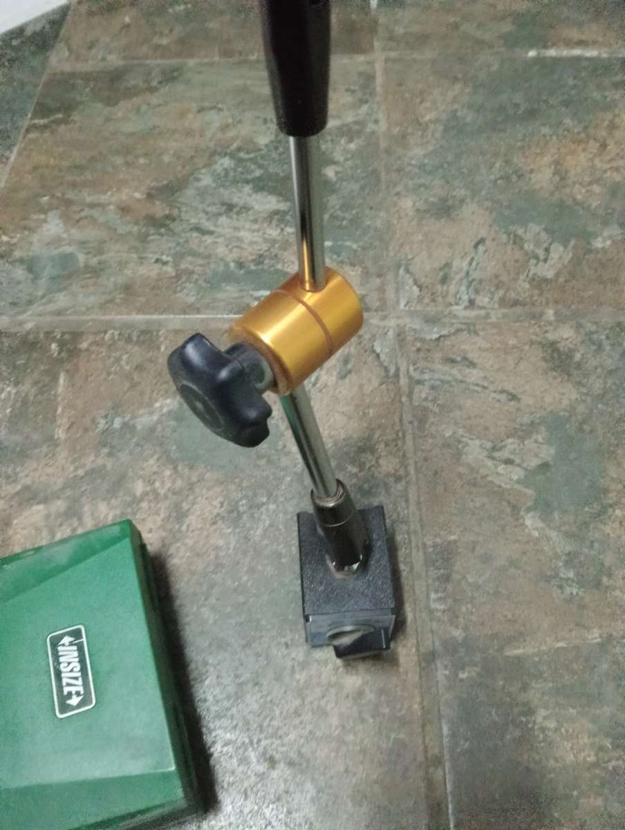 Measure dail and mag base