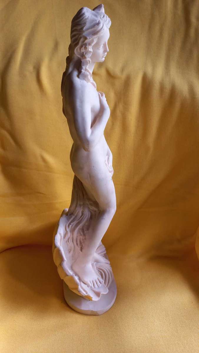 Vintage Birth of Venus statue/figurine
