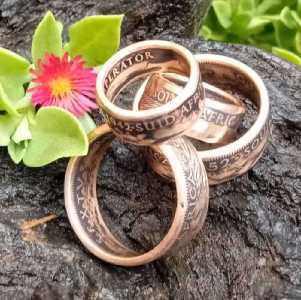 *** Coin Ring *** Suid-Afrika / South Africa - Made From SA 1 Penny or 1/2 Penny Coin