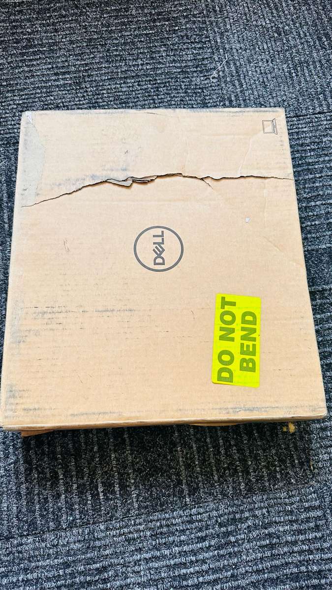 DAMAGED INTRANSIT - Dell Latitude E7470 Laptop