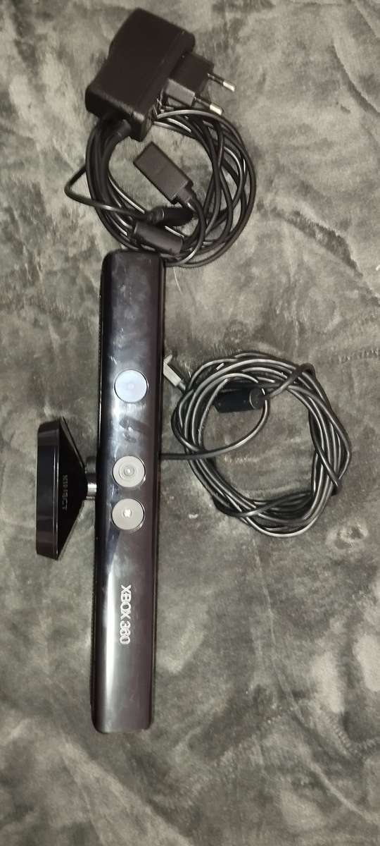 Xbox 360 Kinect with power supply