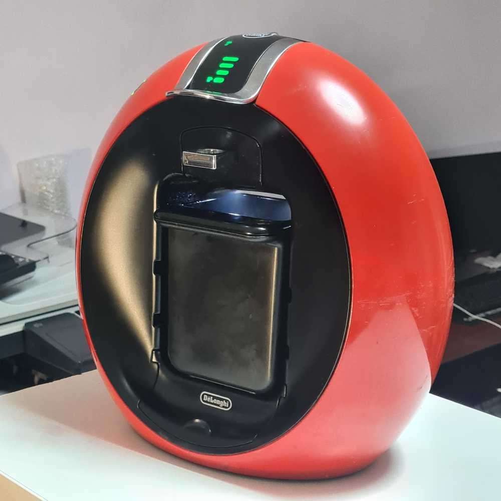 Delonghi EDG605 Red Nescafe Dolce GustoCircolo Coffee Machine - Red