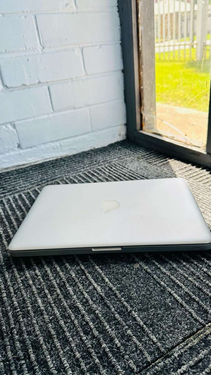 Apple MacBook Pro Core-i5 256GB SSD 4GB RAM 13 inch (2011)