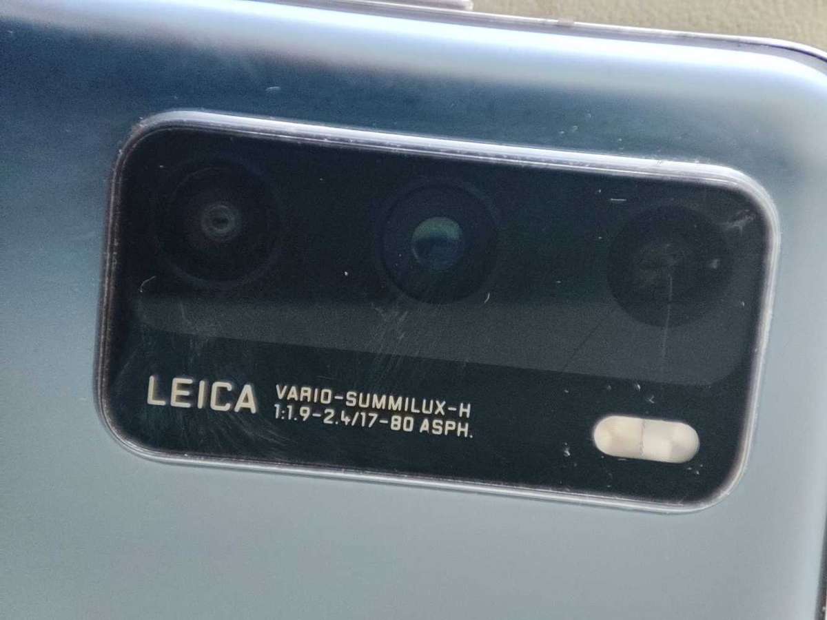 Huawei P40 8GB Ram and 128GB Rom **Silver Frost** with Box and Charger