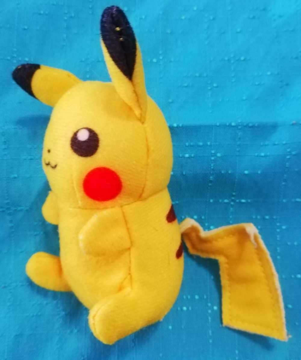 Small Pikachu plush little toy. 10cm.