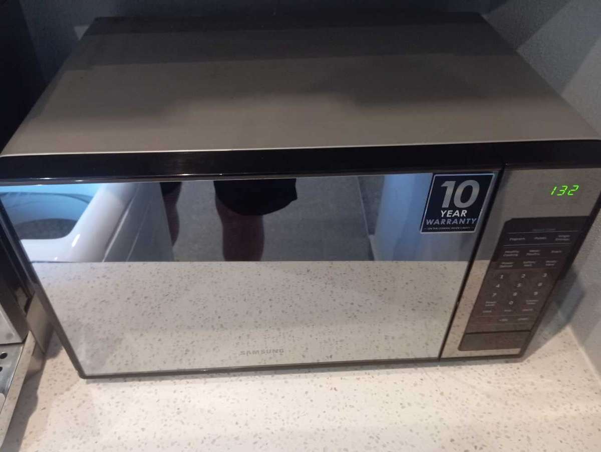 Samsung  32 l  Electronic Microwave Oven