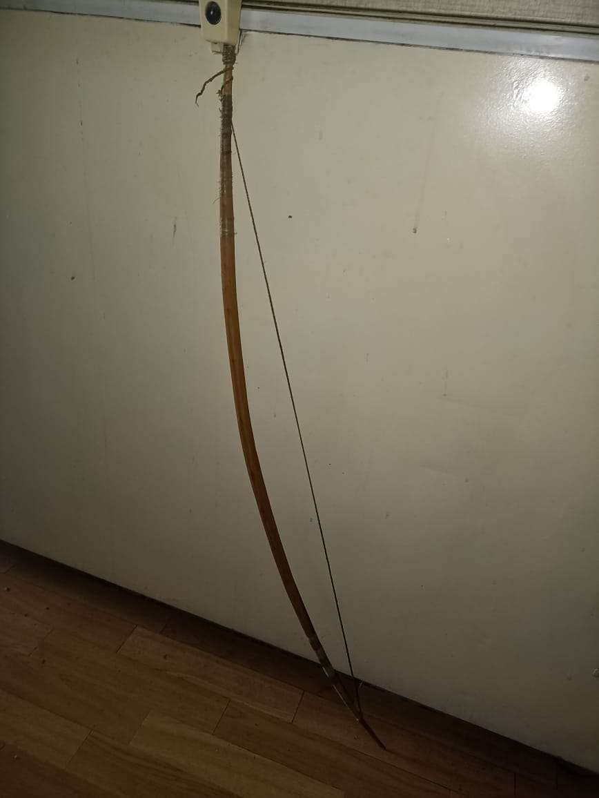 Koisan /Bushman bow and spheres