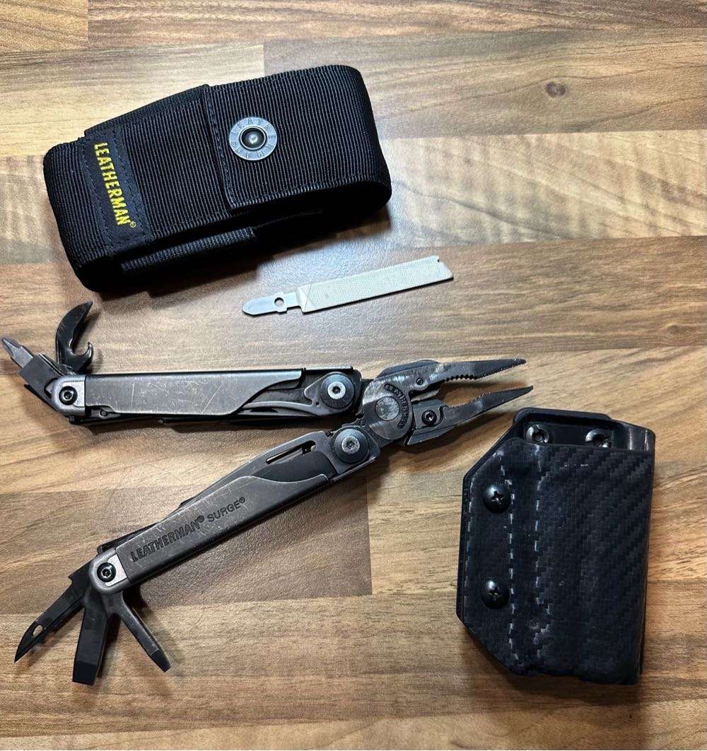 Leatherman Surge Tool Black w/Imported Kydex holster & Nylon Premium Pouch