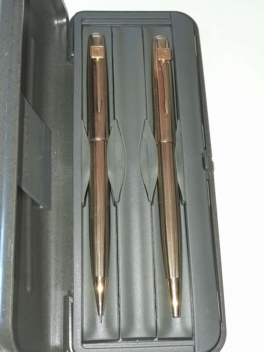 Parker set in beautiful condition