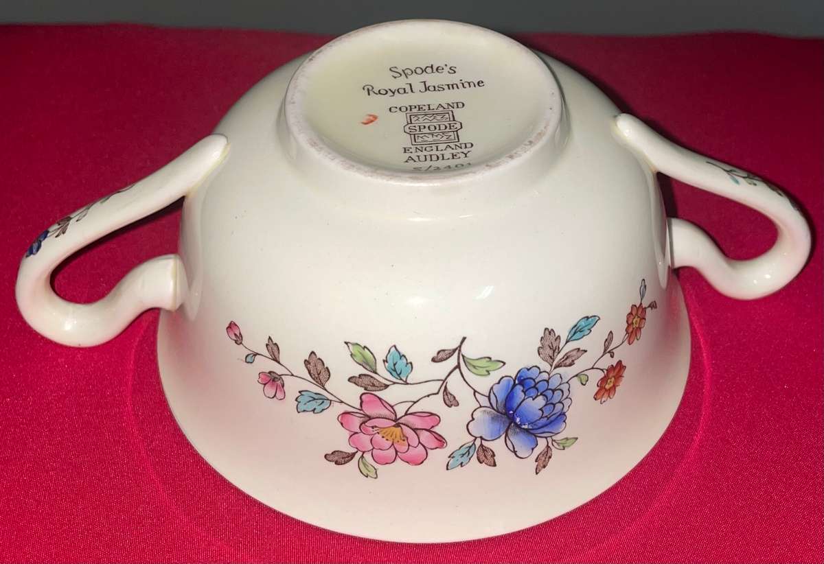 Vintage Sale - Copeland Spode Royal Jasmine Soup Coupe - Made in England