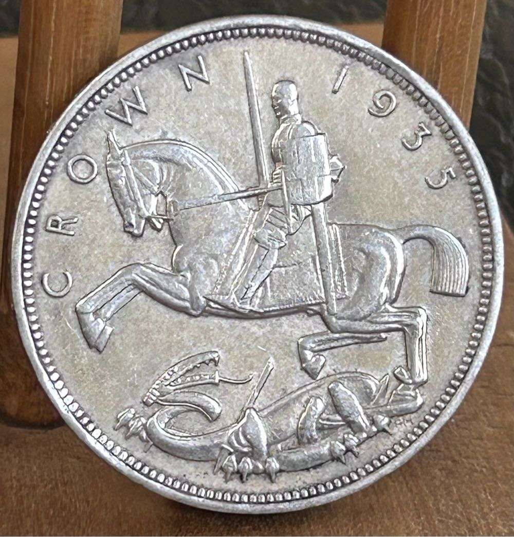 1935 British SILVER CrownGeorge V (1910-1936) Type Circulating commemorative coin