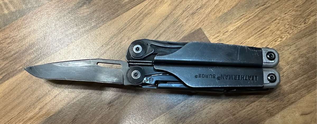 Leatherman Surge Tool Black w/Imported Kydex holster & Nylon Premium Pouch