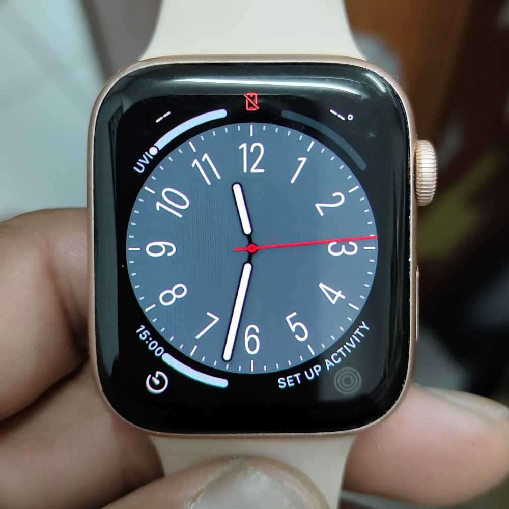 Apple Watch series 5 40mm Rose Gold (Pre Owned)