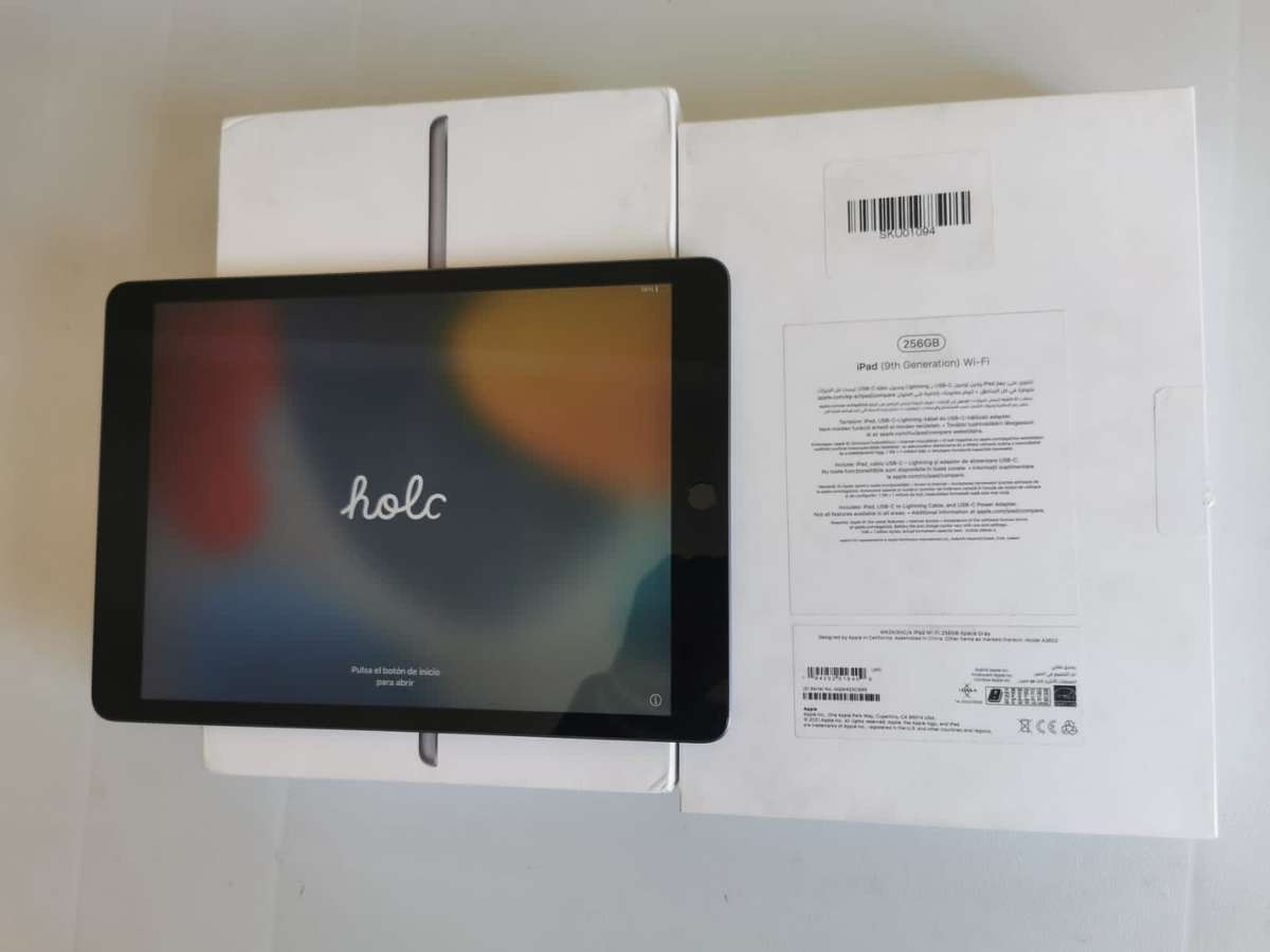 iPad 9th gen 256gb *LIKE NEW*