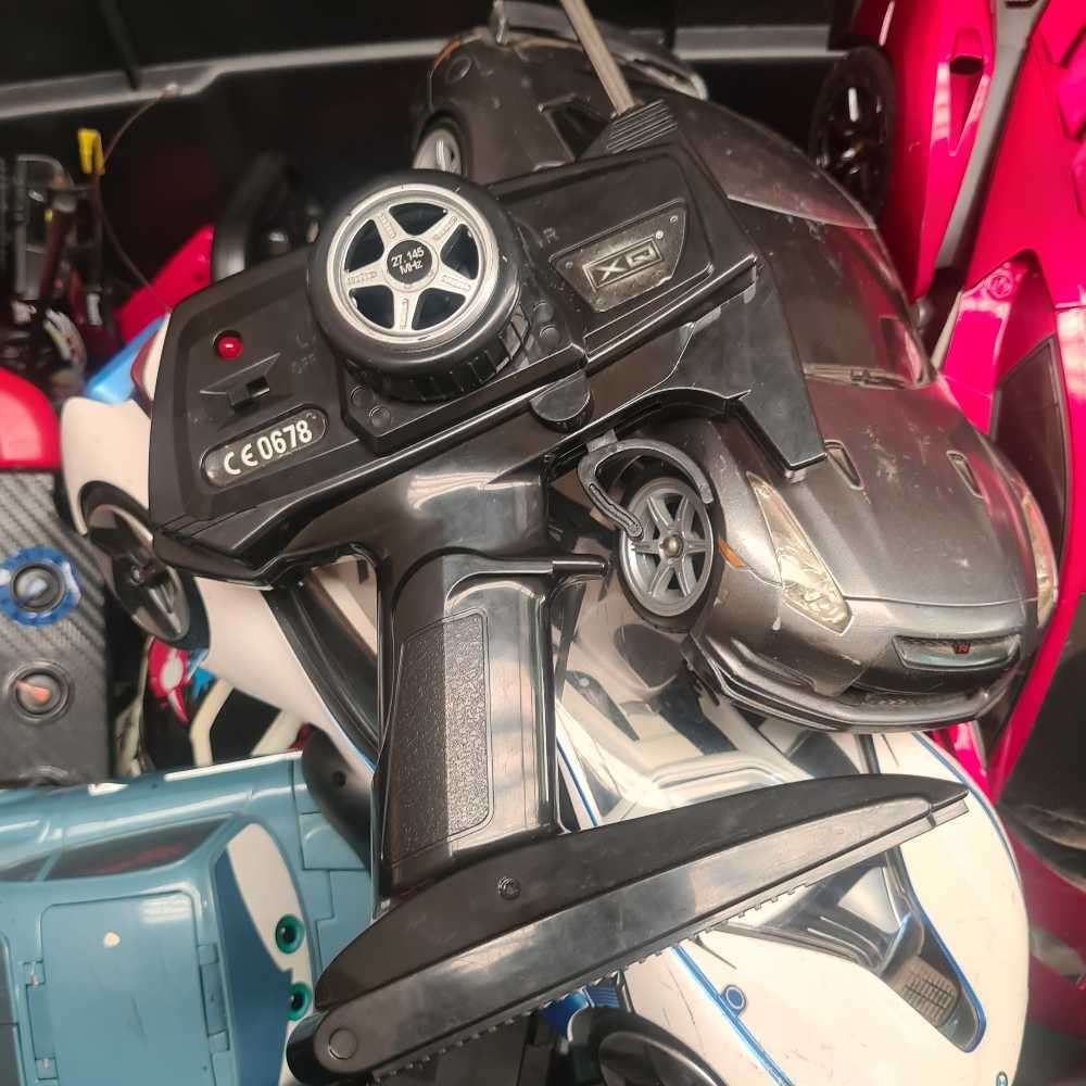 Toys storage lot, toy cars