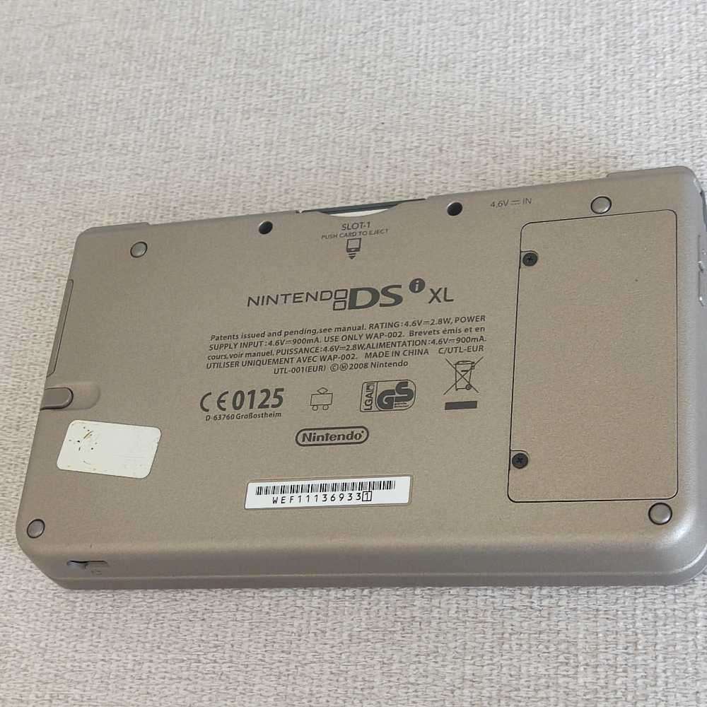 Nintendo Dsi XL Console