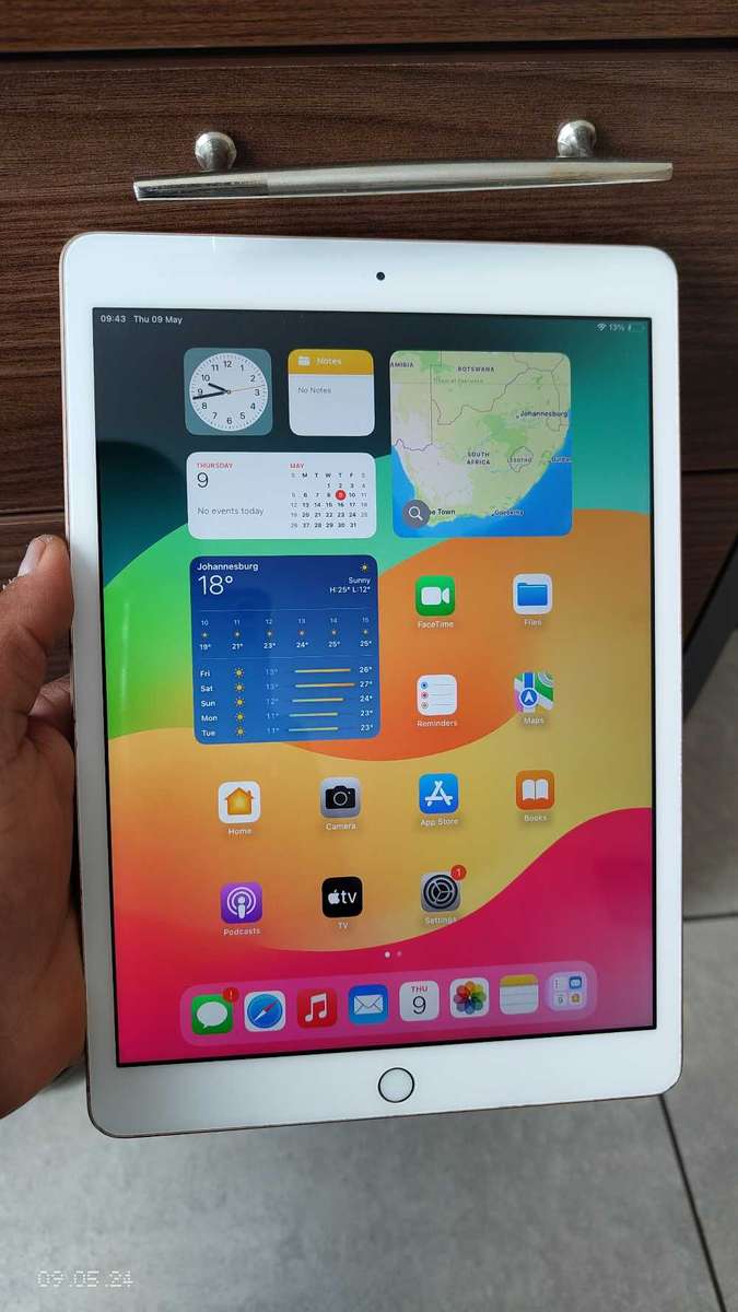 Apple iPad 10.2` (8th Gen) A2270 32GB WiFi only Gold  (Pre Owned)