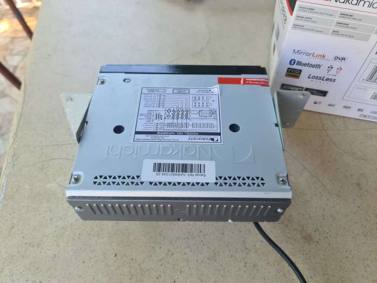 Nakamichi NA3020 2-DIN Built-in Bluetooth Touch Screen With Backup Camera