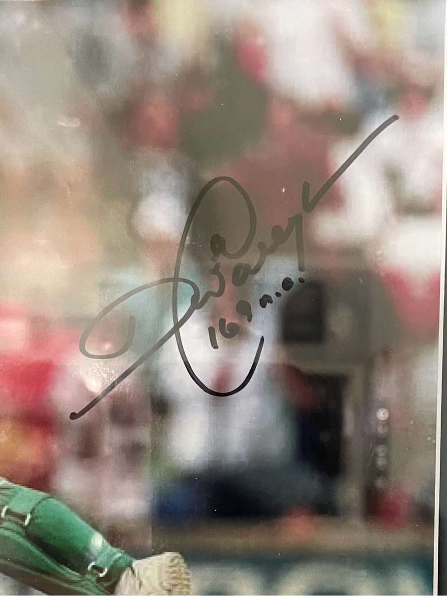 Cricket Frame Signed -Dave Callaghan