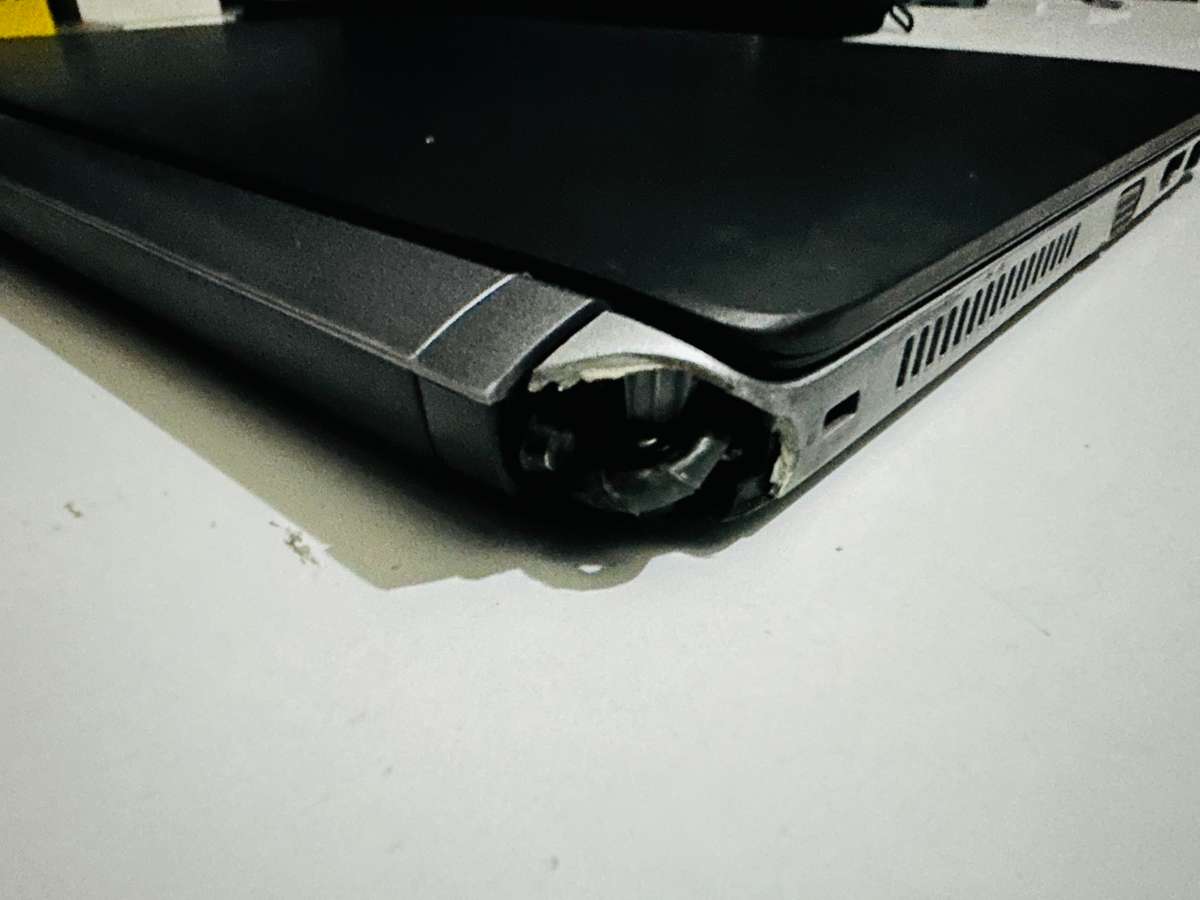 HP ProBook 430 G3 13.3` Intel Core i3 Notebook 8GB Ram 500GB HDD