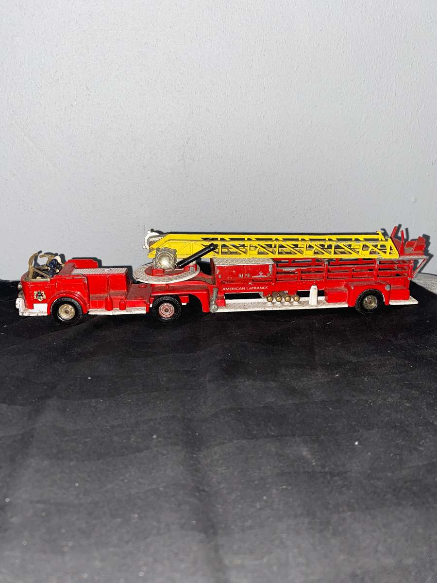 RARE Vintage Corgi Major Toys American LaFrance Fire Truck Aerial Rescue Tractor