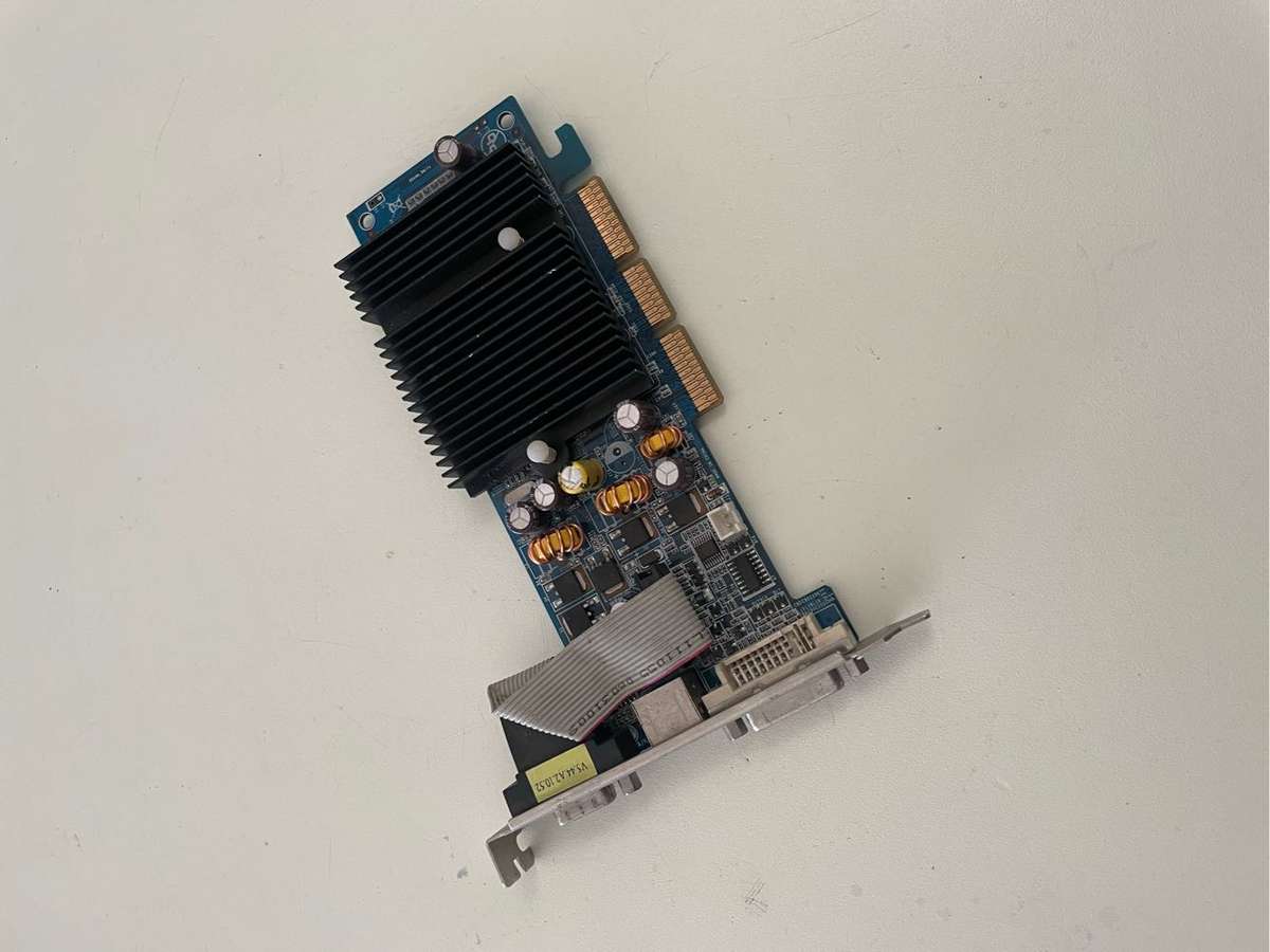 Rare AGP PNY Nvidia Geforce 6200 DDR2 256MB Graphics Card**Tested display only**