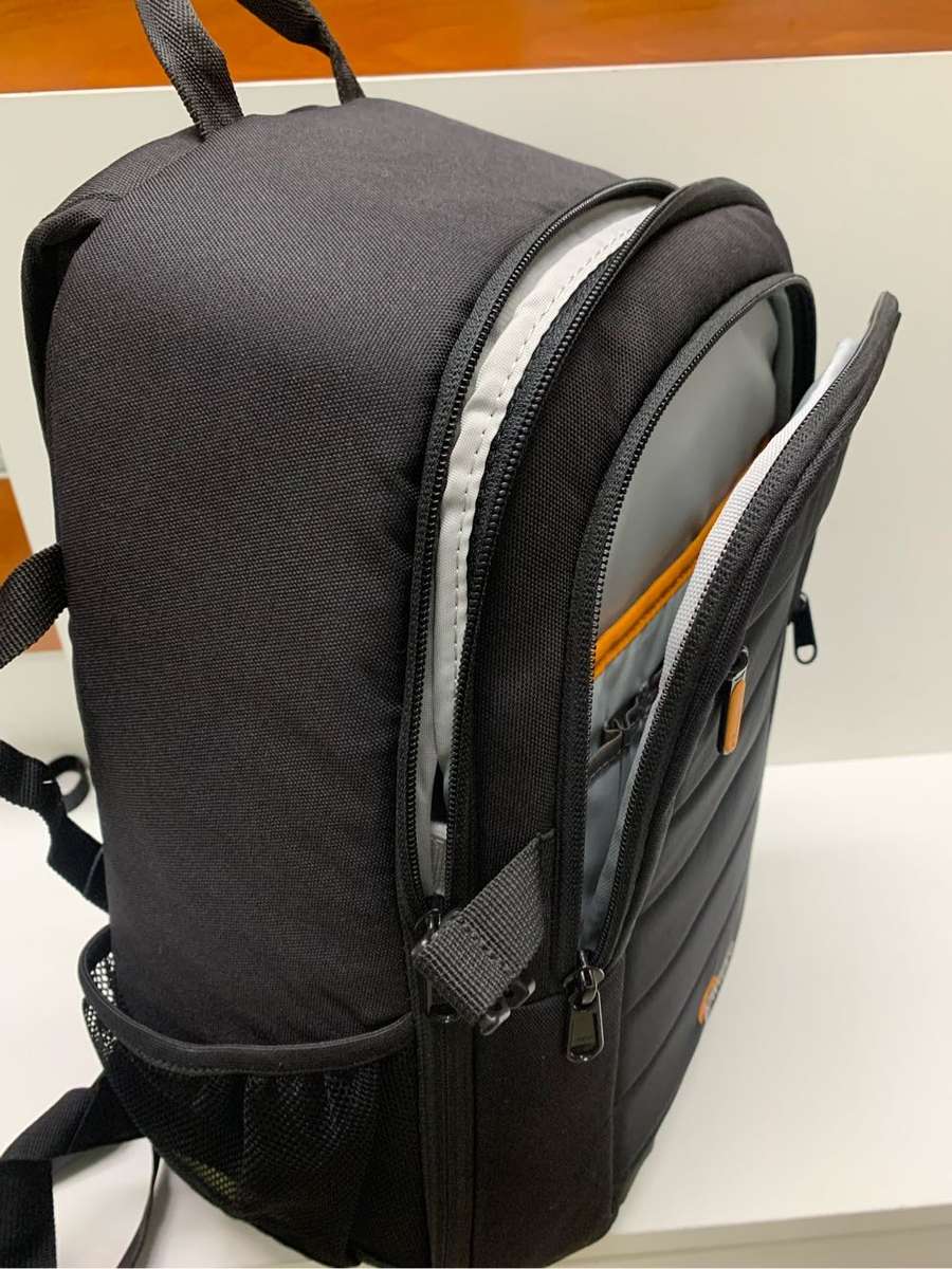 Lowepro Tahoe BP150  camera bag