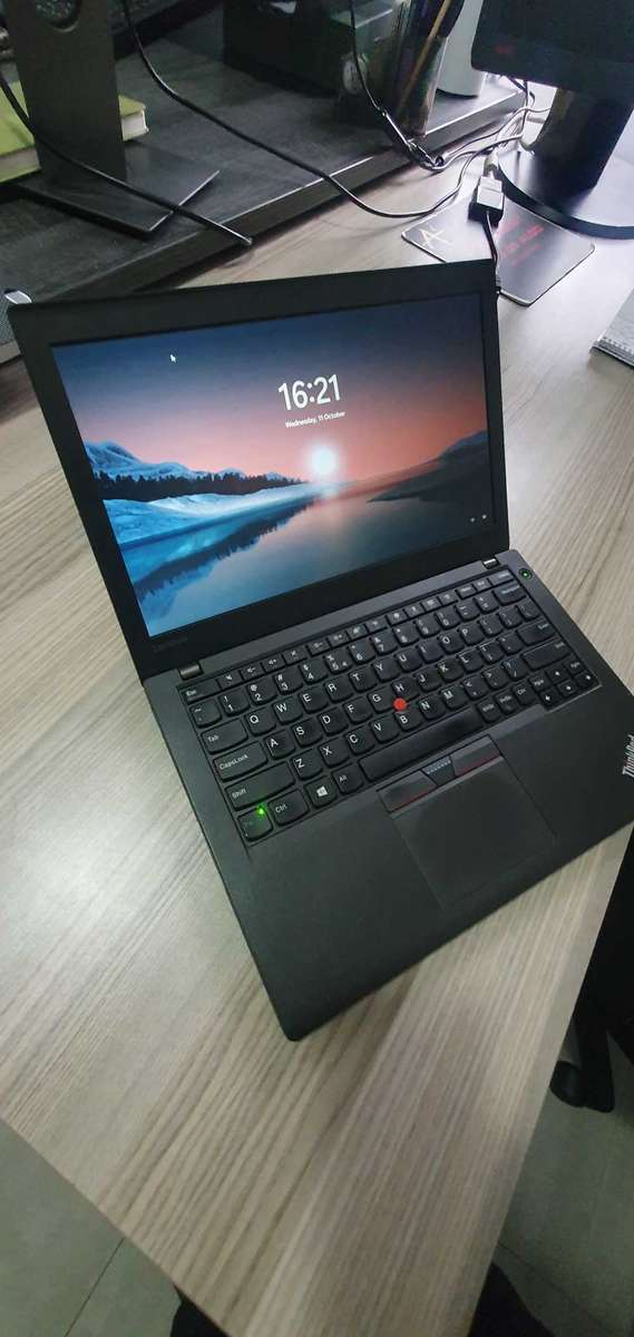 Lenovo X270