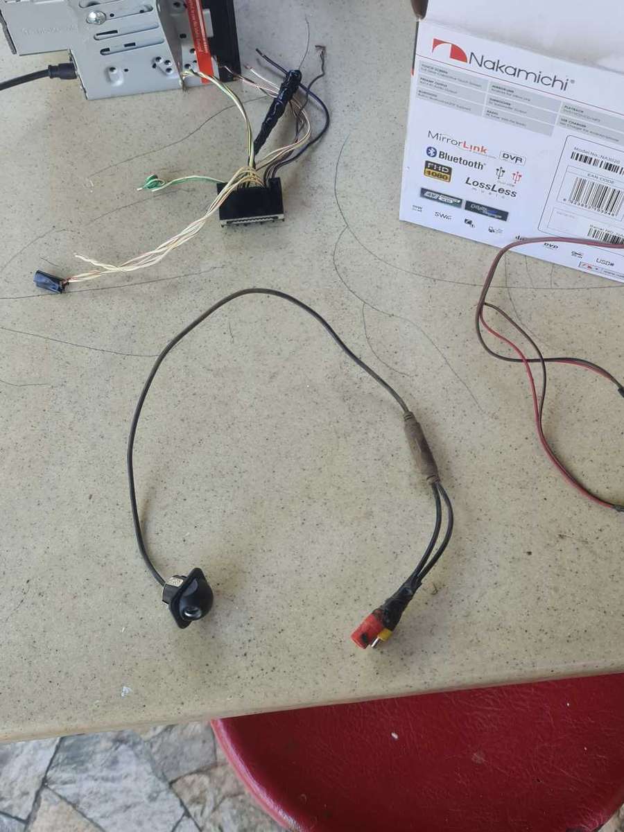 Nakamichi NA3020 2-DIN Built-in Bluetooth Touch Screen With Backup Camera