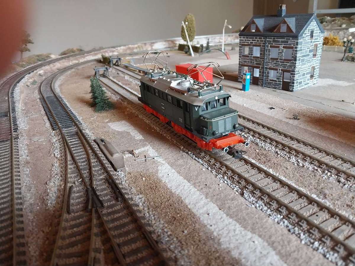 Ho scale loco