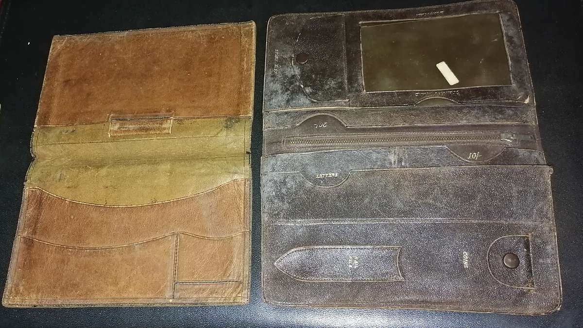 VINTAGE GENIUNE LEATHER MEN`S WALLETS